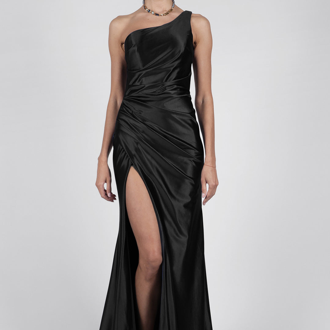 Abendkleid aus Satin mit One-Shoulder-Träger, Plissee, Schlitz und Schleppe