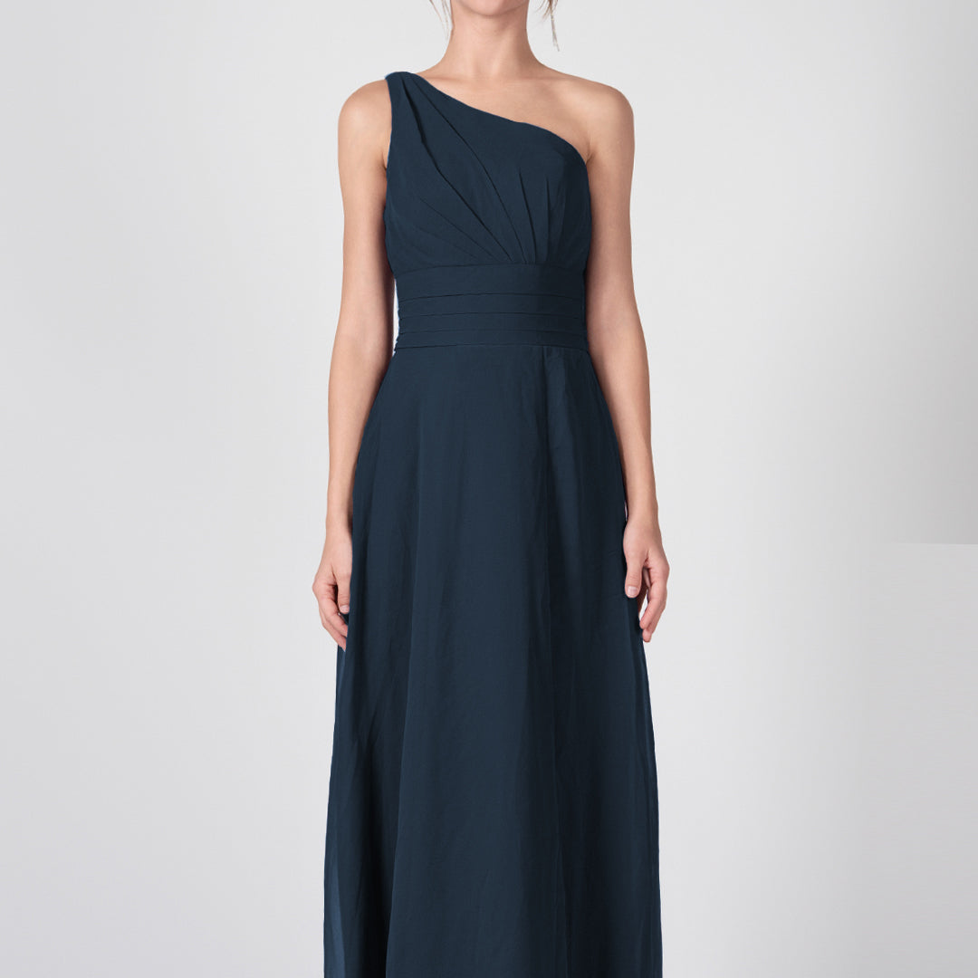 Kleider mit One-Shoulder-Träger, Plissee und geteilter Taille