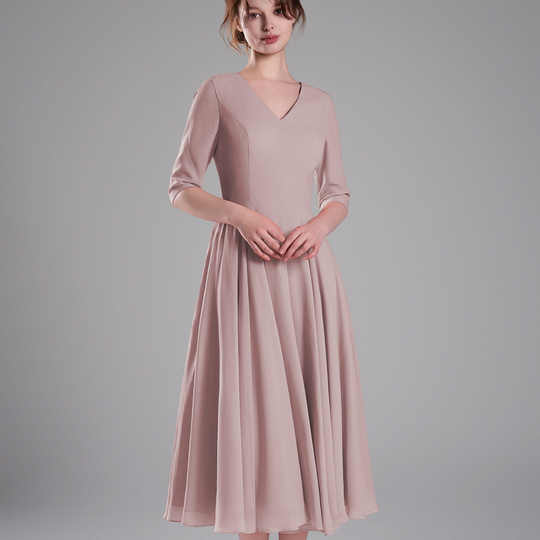 Elegant Chiffon Midi Dress with 3/4 Sleeves