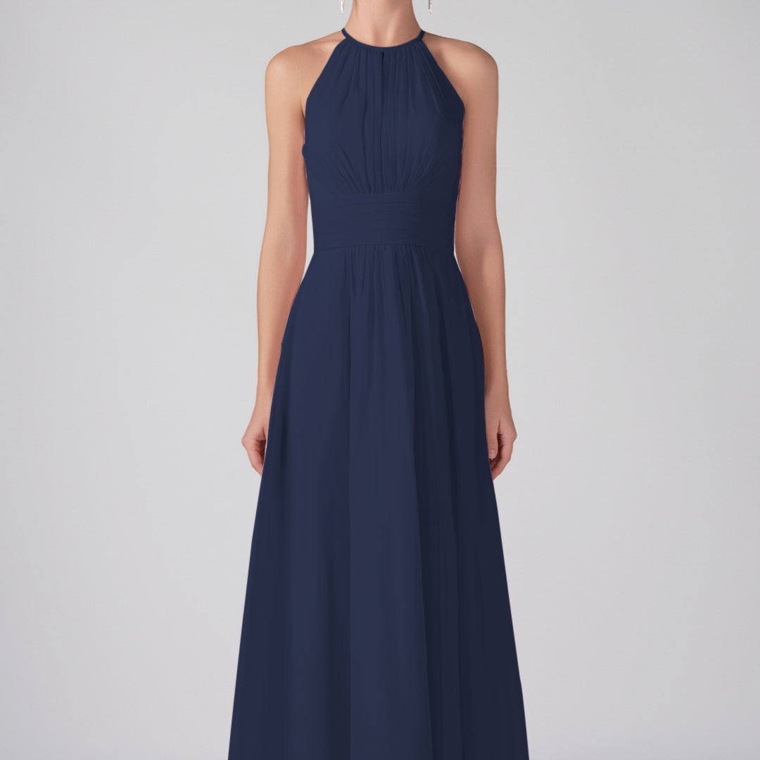 Robe longue chic à volants et bretelles licou