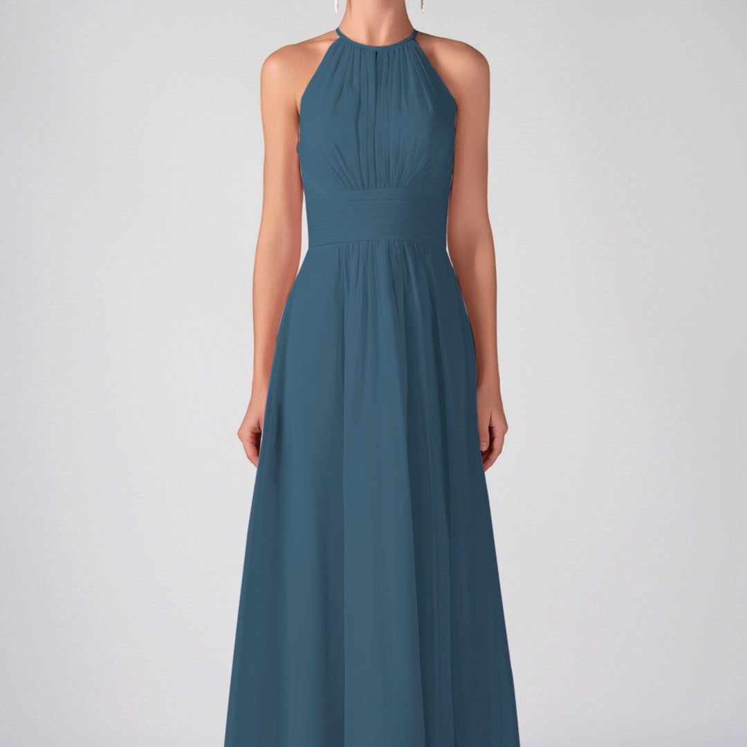 Robe longue chic à volants et bretelles licou