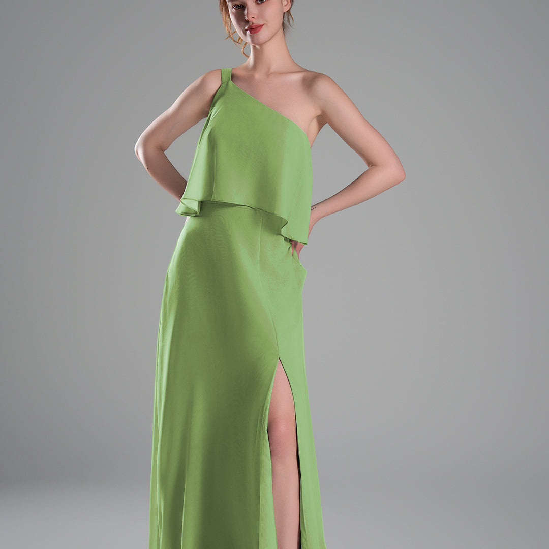 One-Shoulder Pleated Side Slit Flowing Dresses