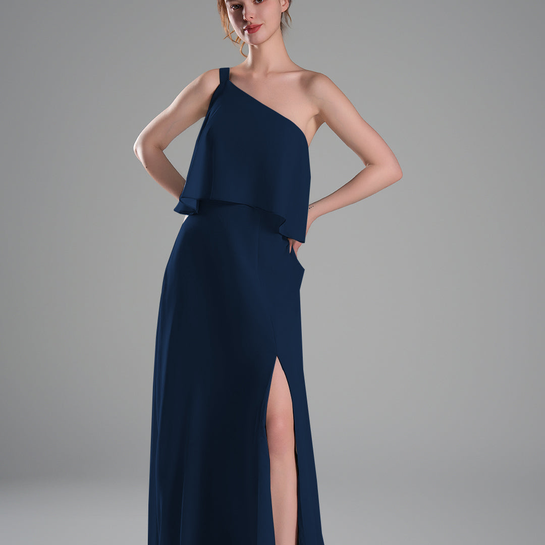 One-Shoulder Pleated Side Slit Flowing Dresses