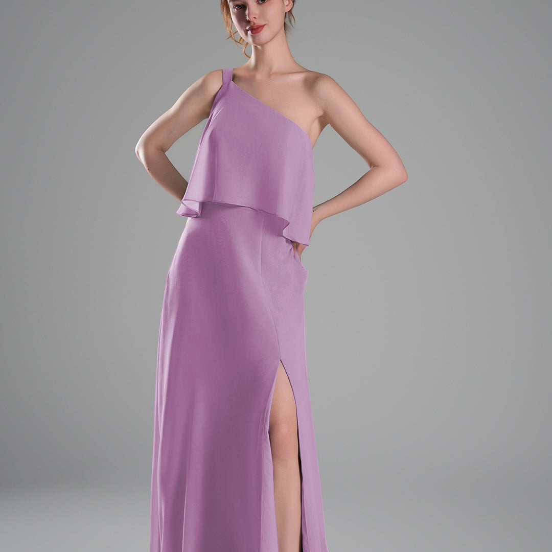 One-Shoulder Pleated Side Slit Flowing Dresses
