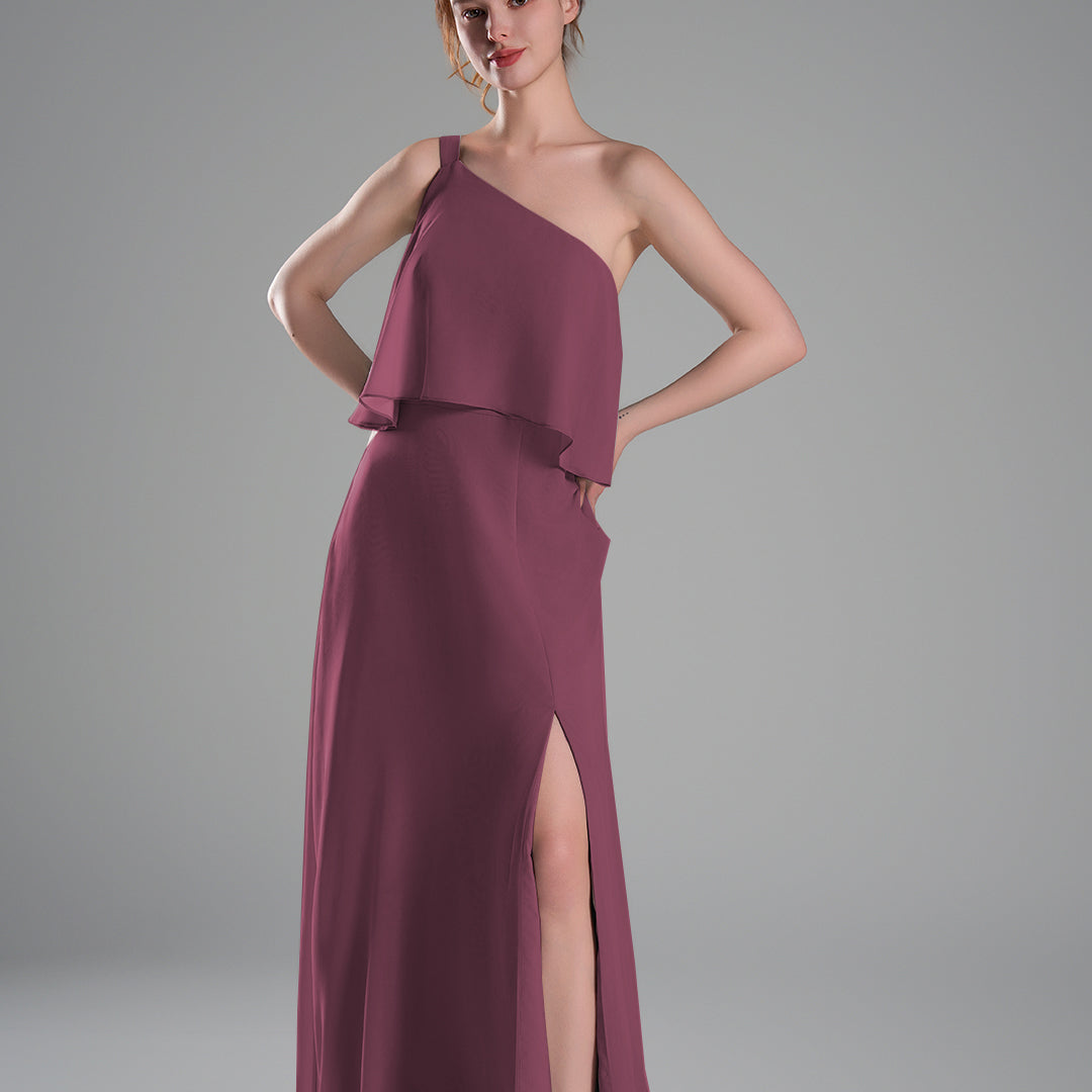 One-Shoulder Pleated Side Slit Flowing Dresses