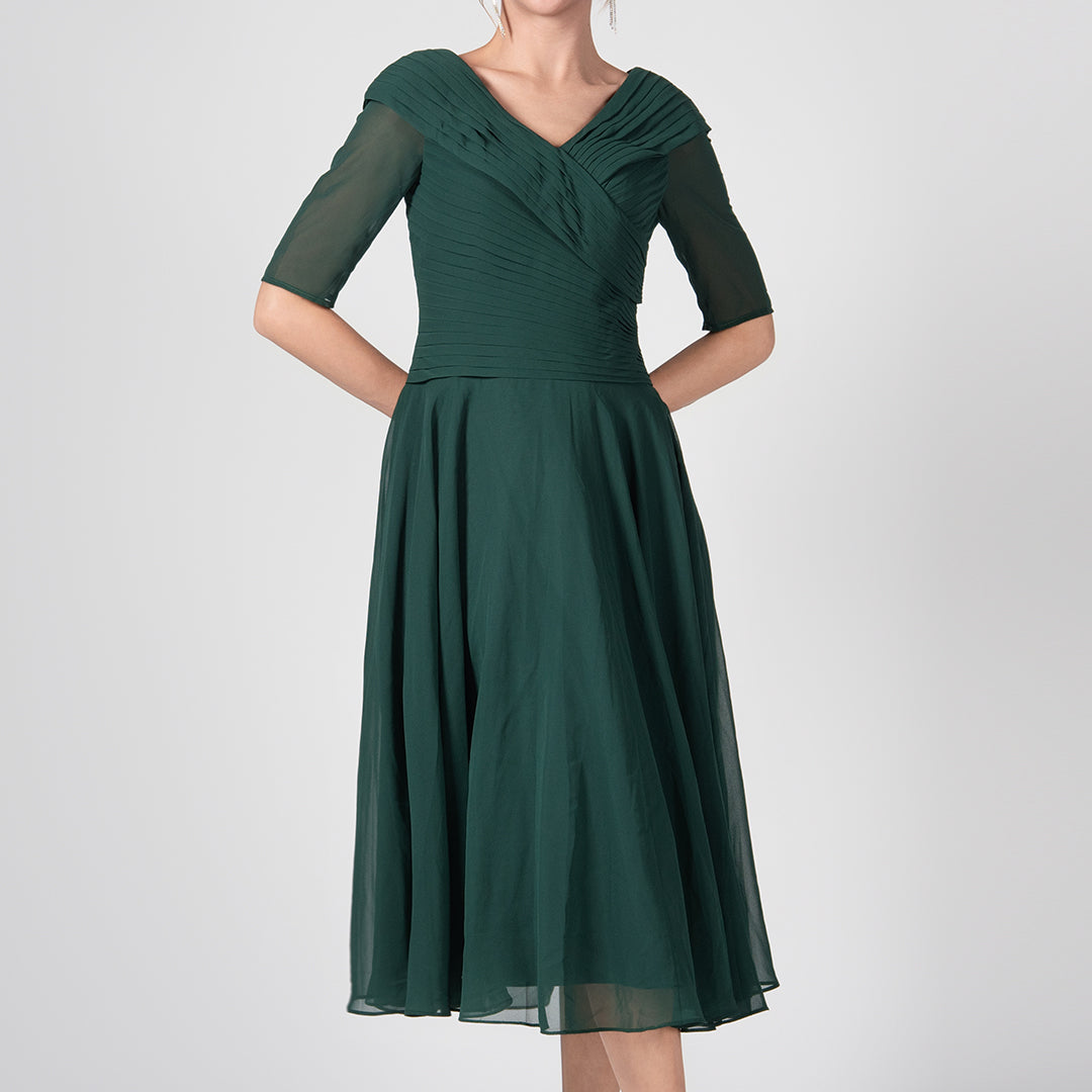 V-Neck Pleated A-Line Mother of the Bride Midi Dresses