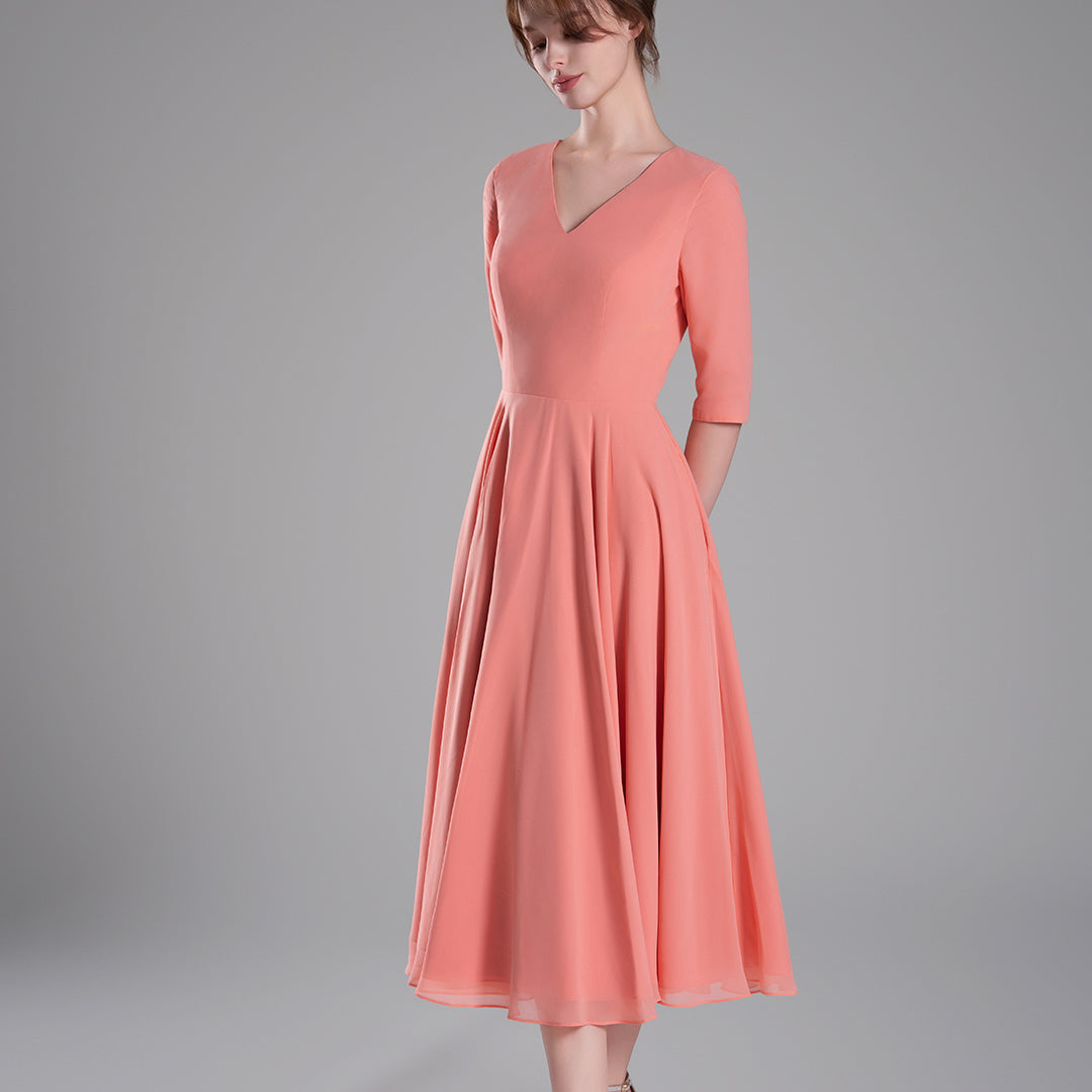 Elegant Chiffon Midi Dress with 3/4 Sleeves