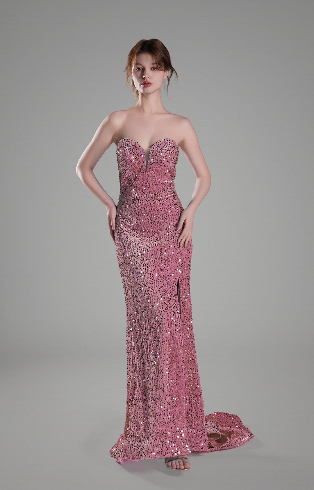 Robe sirène à paillettes sans manches et fente haute
