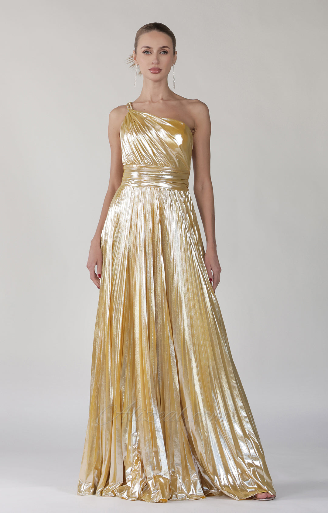 Plissiertes Maxikleid mit One-Shoulder-Spaghettiträgern