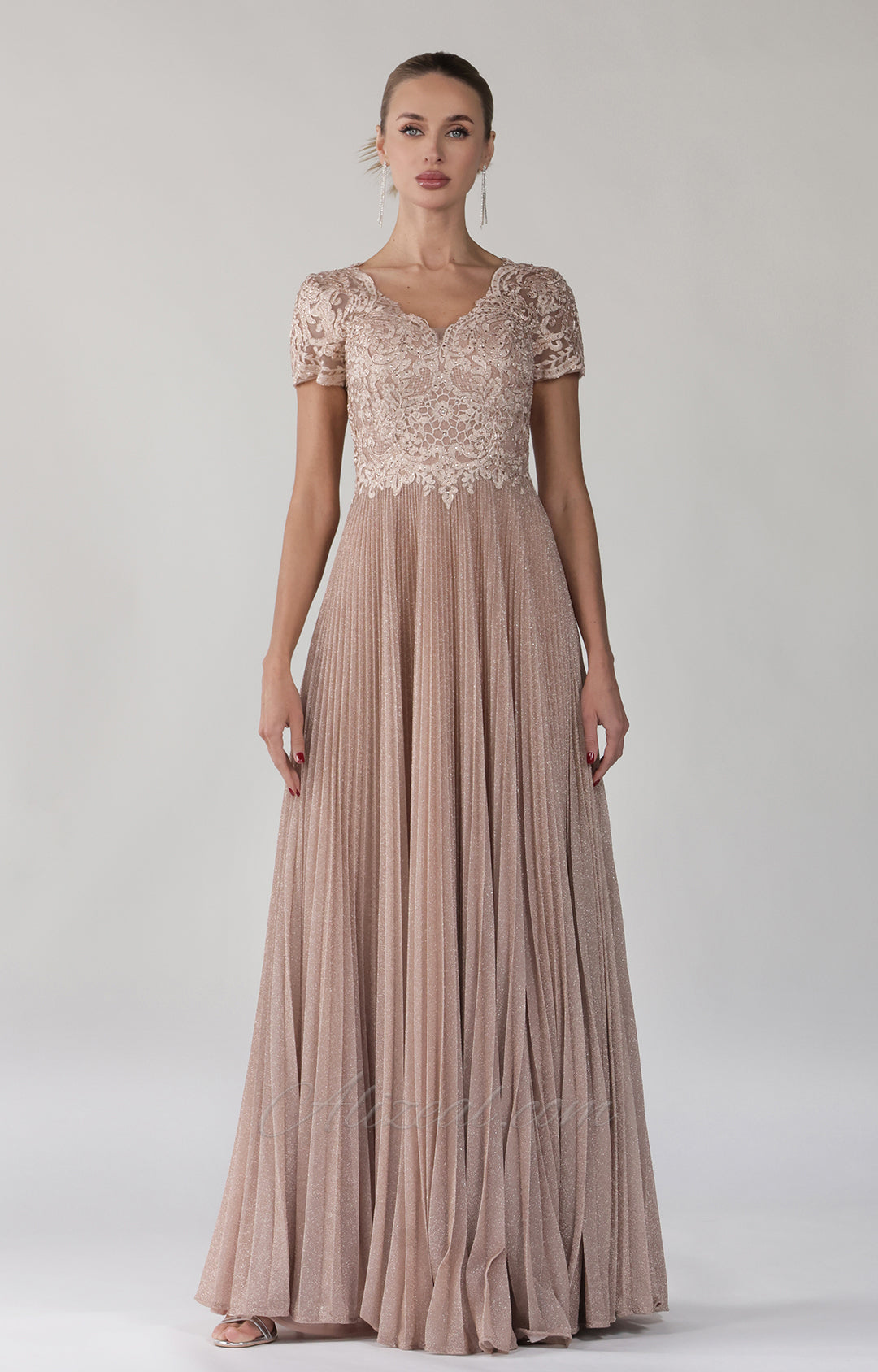 V-Neck Appliqued Pleated Zipper Maxi Dress