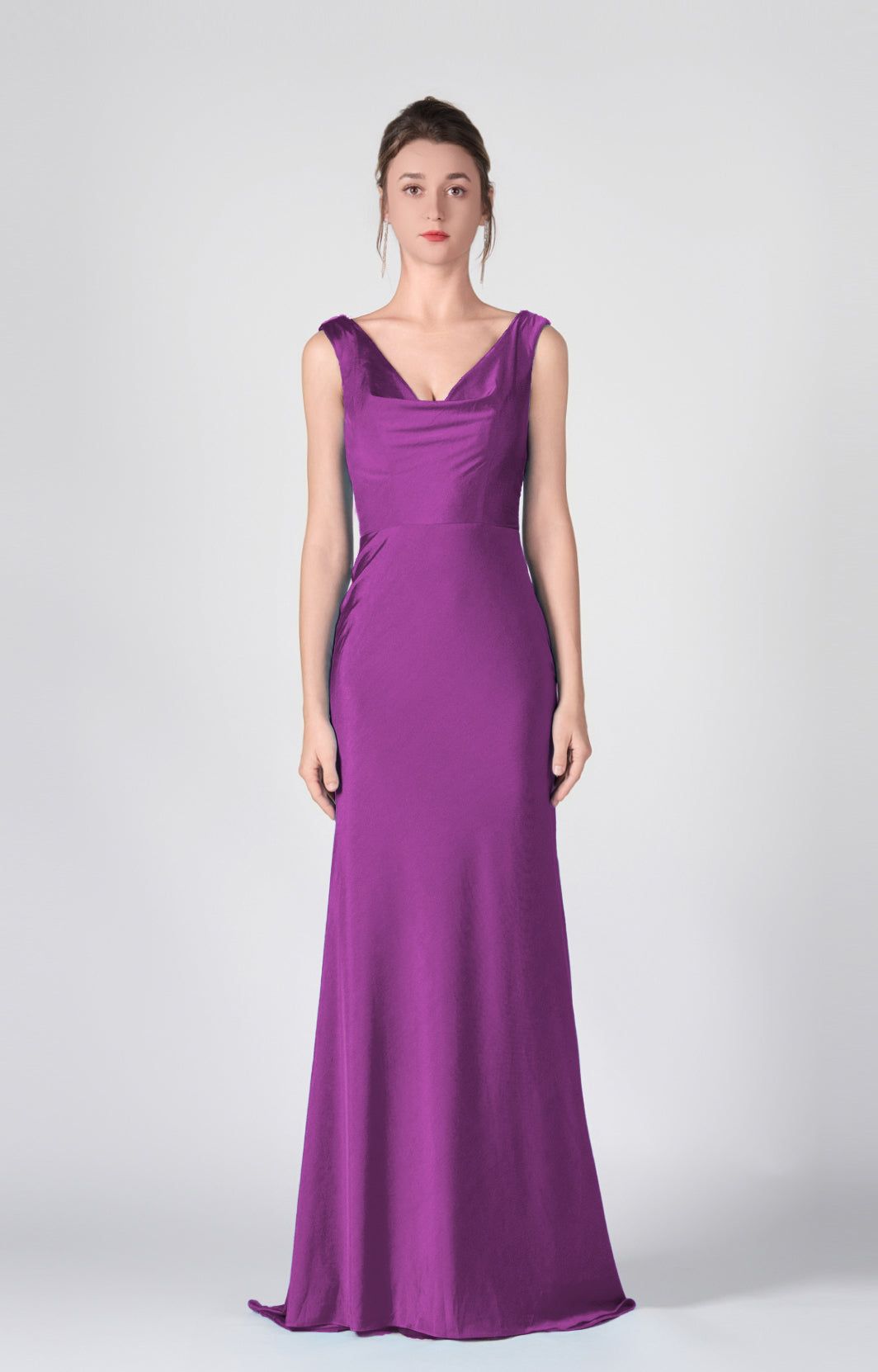 Bodenlange Kleider mit Wasserfallausschnitt und Taillenbund