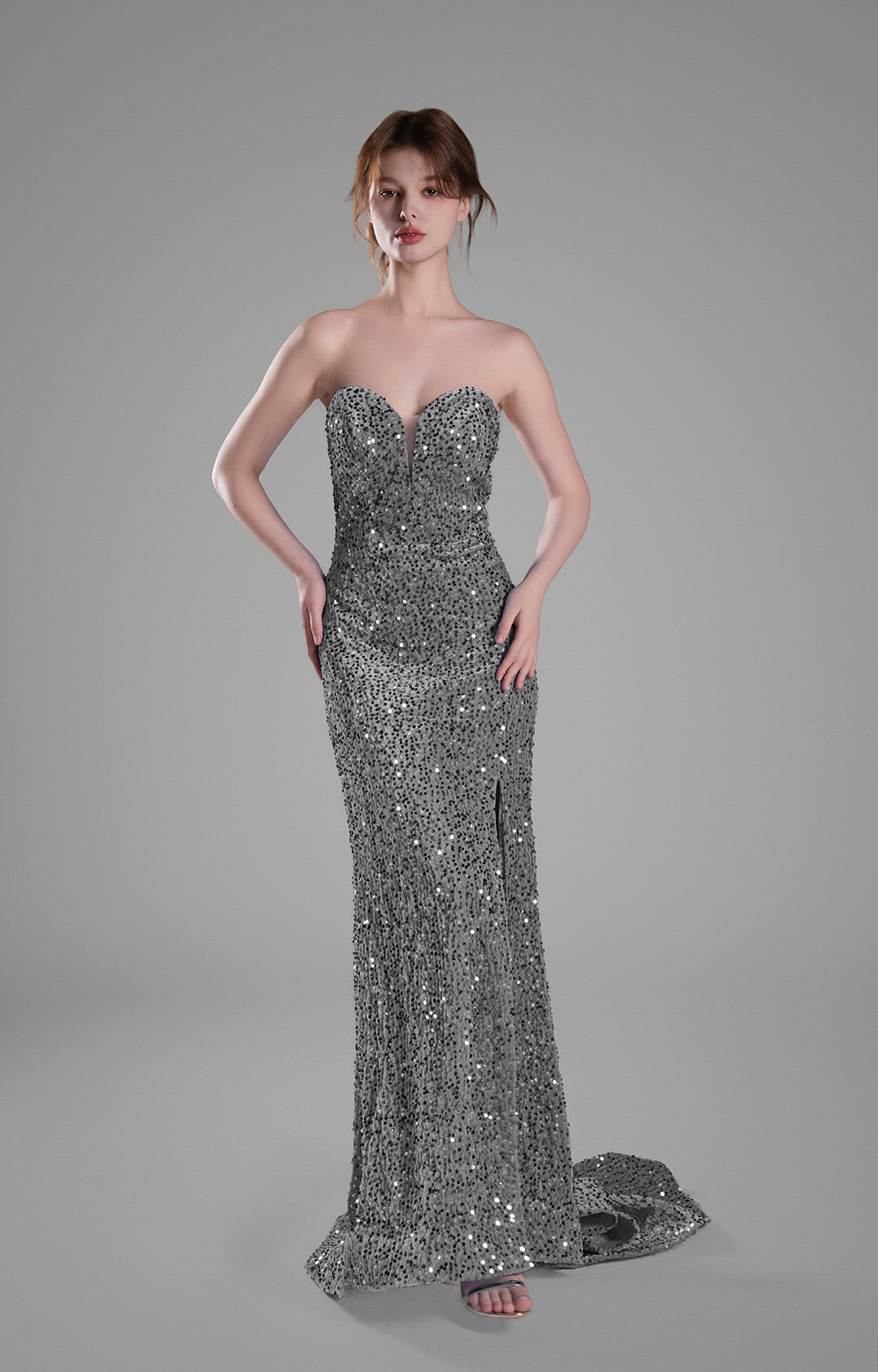 Robe sirène à paillettes sans manches et fente haute