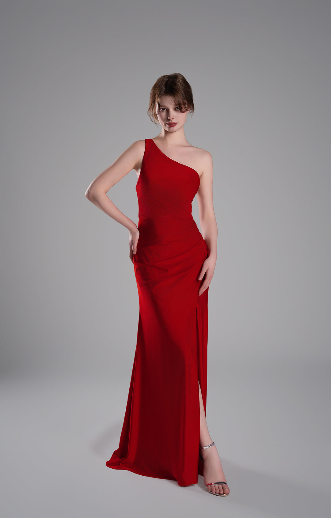 Meerjungfrauenkleider mit einer Schulter und überkreuztem Rücken und seitlichem Schlitz